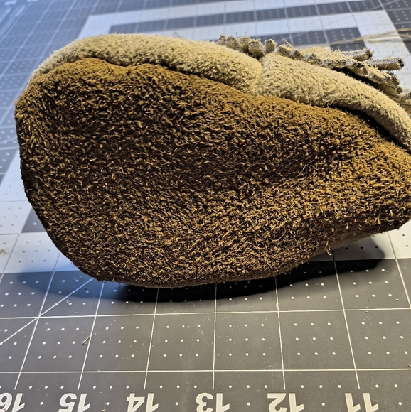 Custom made toddler suede elk moccasin - Picture 3 of 4
